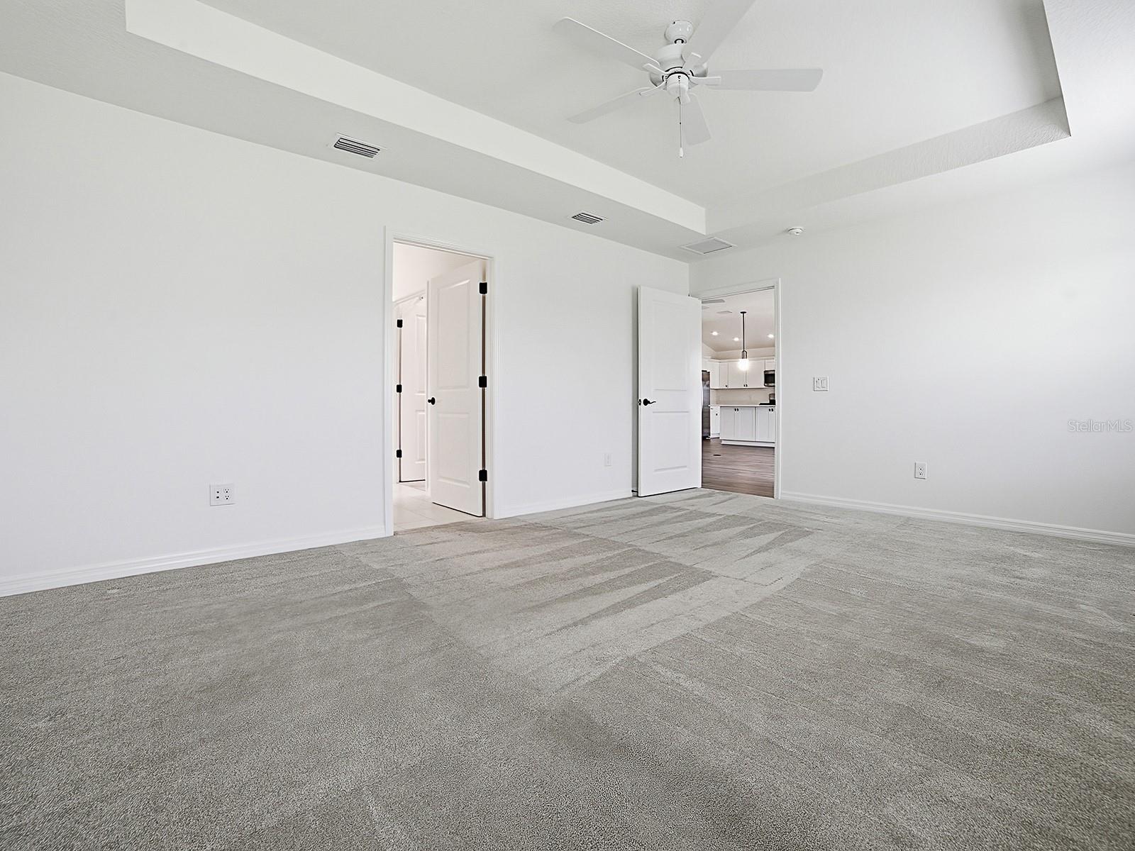 1404 HEARNS LOOP, THE VILLAGES, FL — photo 27
