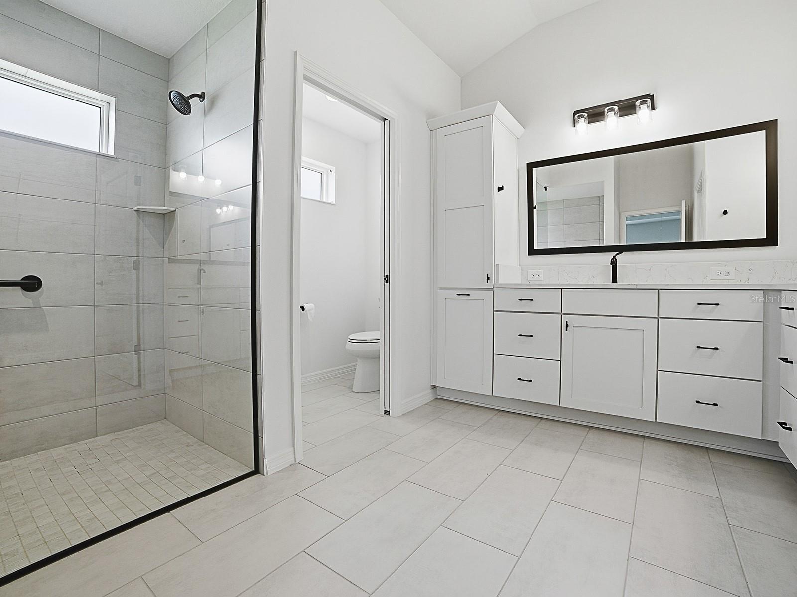 1404 HEARNS LOOP, THE VILLAGES, FL — photo 29