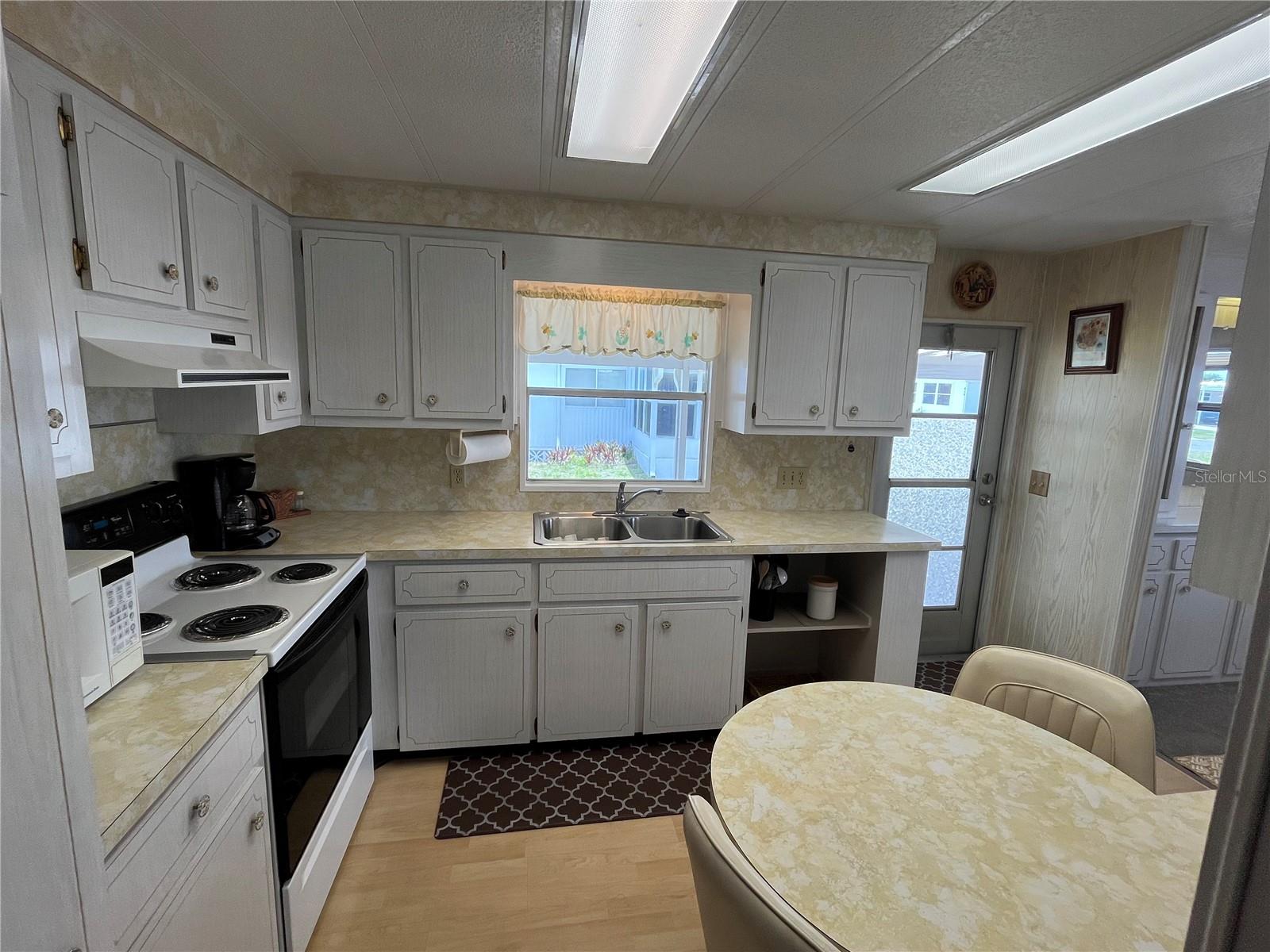 824 TRENTO, VENICE, FL — photo 12