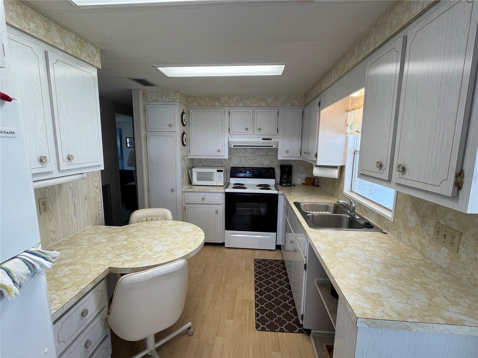824 TRENTO, VENICE, FL — photo 13