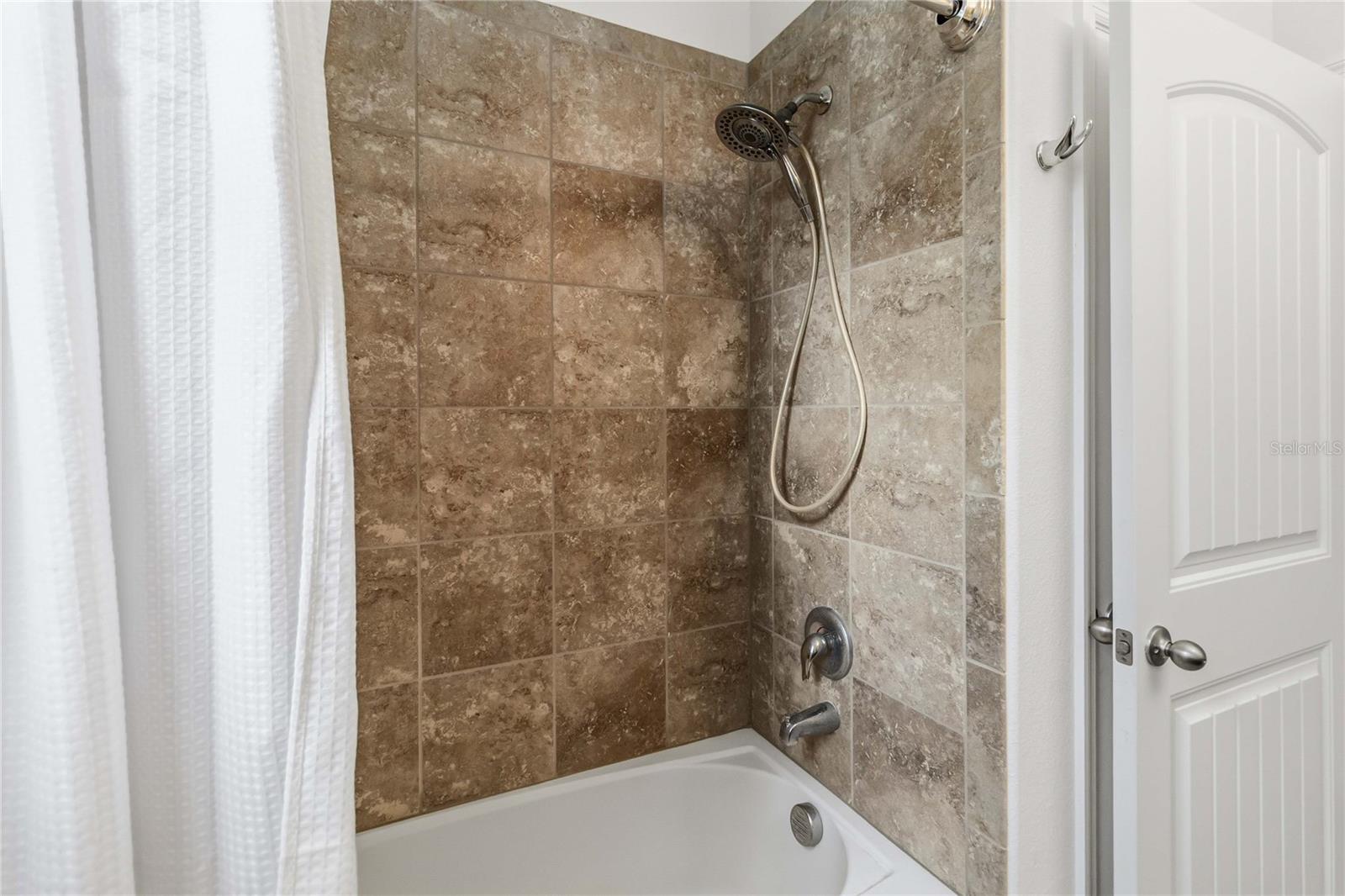 2015 BEACON LANDING CIR, ORLANDO, FL — photo 22