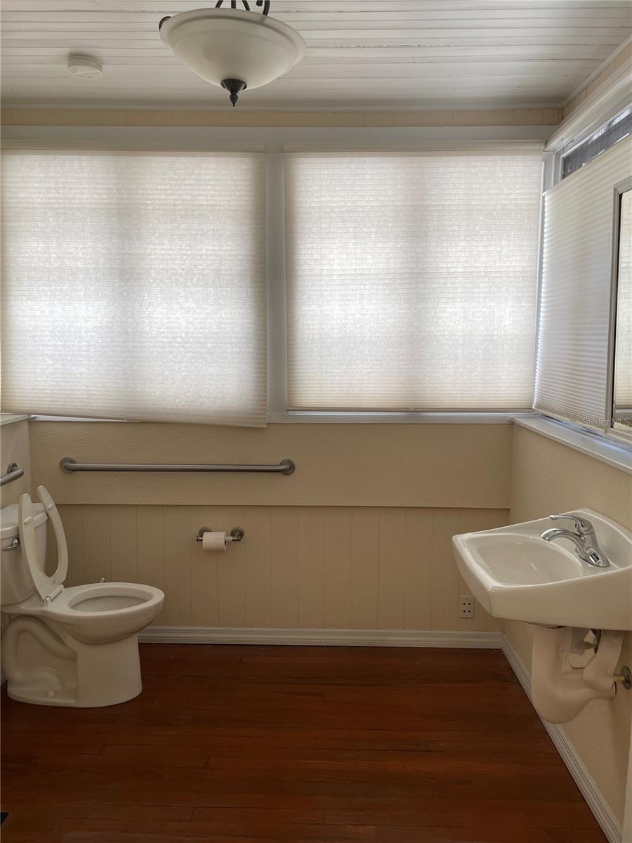 612 E CENTRAL BLVD, ORLANDO, FL — photo 17