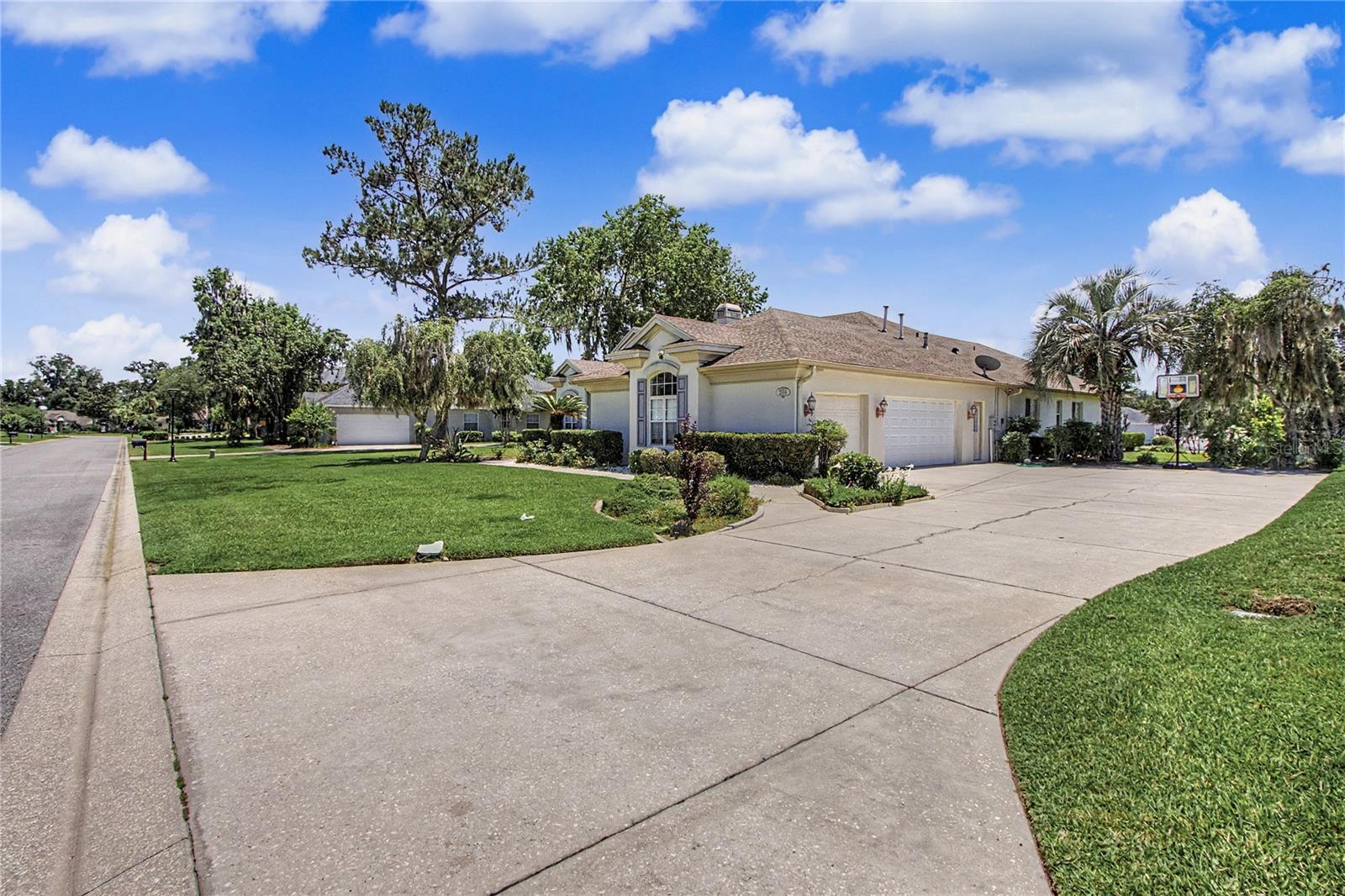 2114 SE 25TH LOOP, OCALA, FL — photo 4