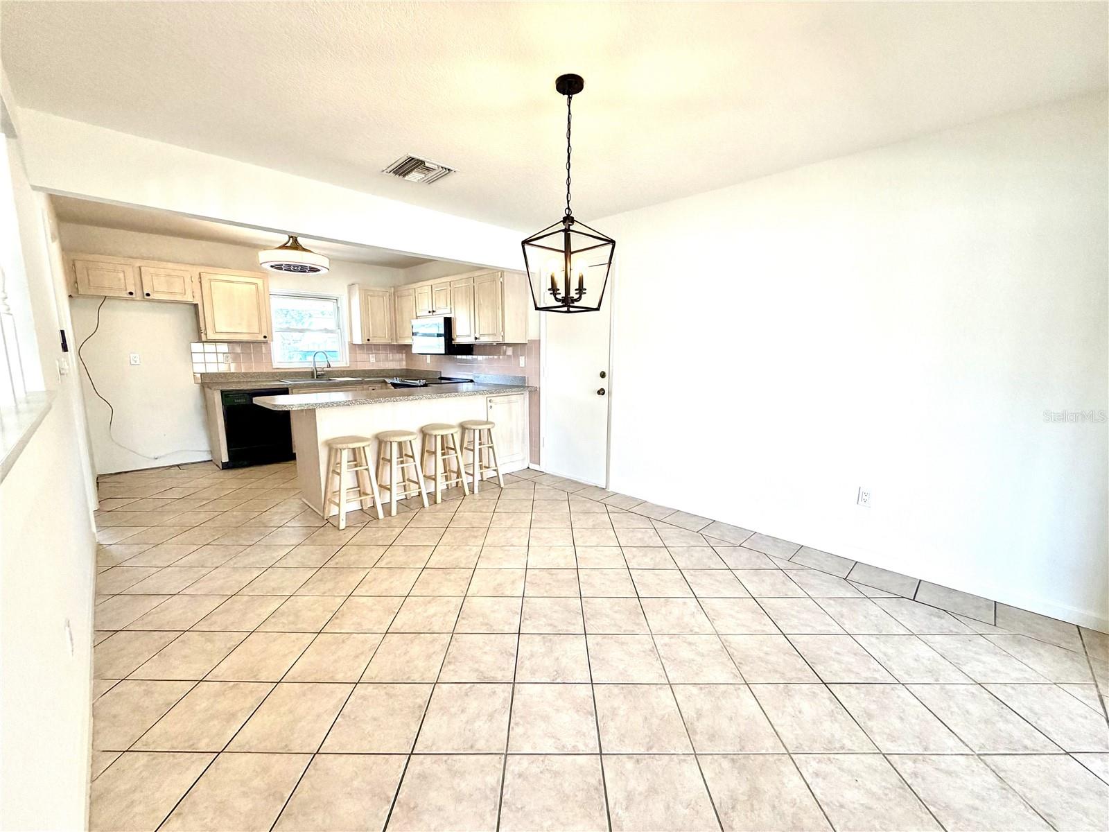8212 101ST CT, SEMINOLE, FL — photo 9