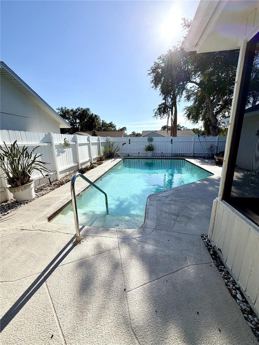 8212 101ST CT, SEMINOLE, FL — photo 27