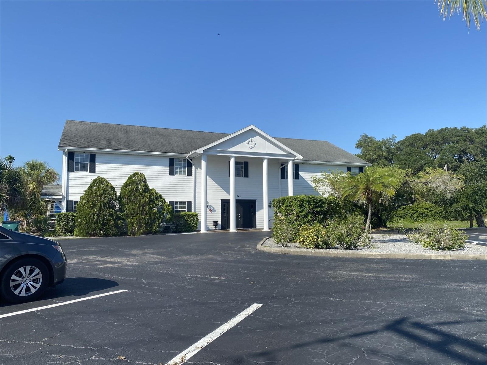 949 TAMIAMI TRL #102, PORT CHARLOTTE, FL