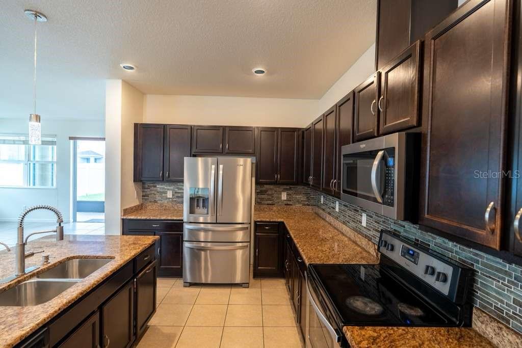 11517 PALMETTO SANDS CT, TAMPA, FL — photo 6