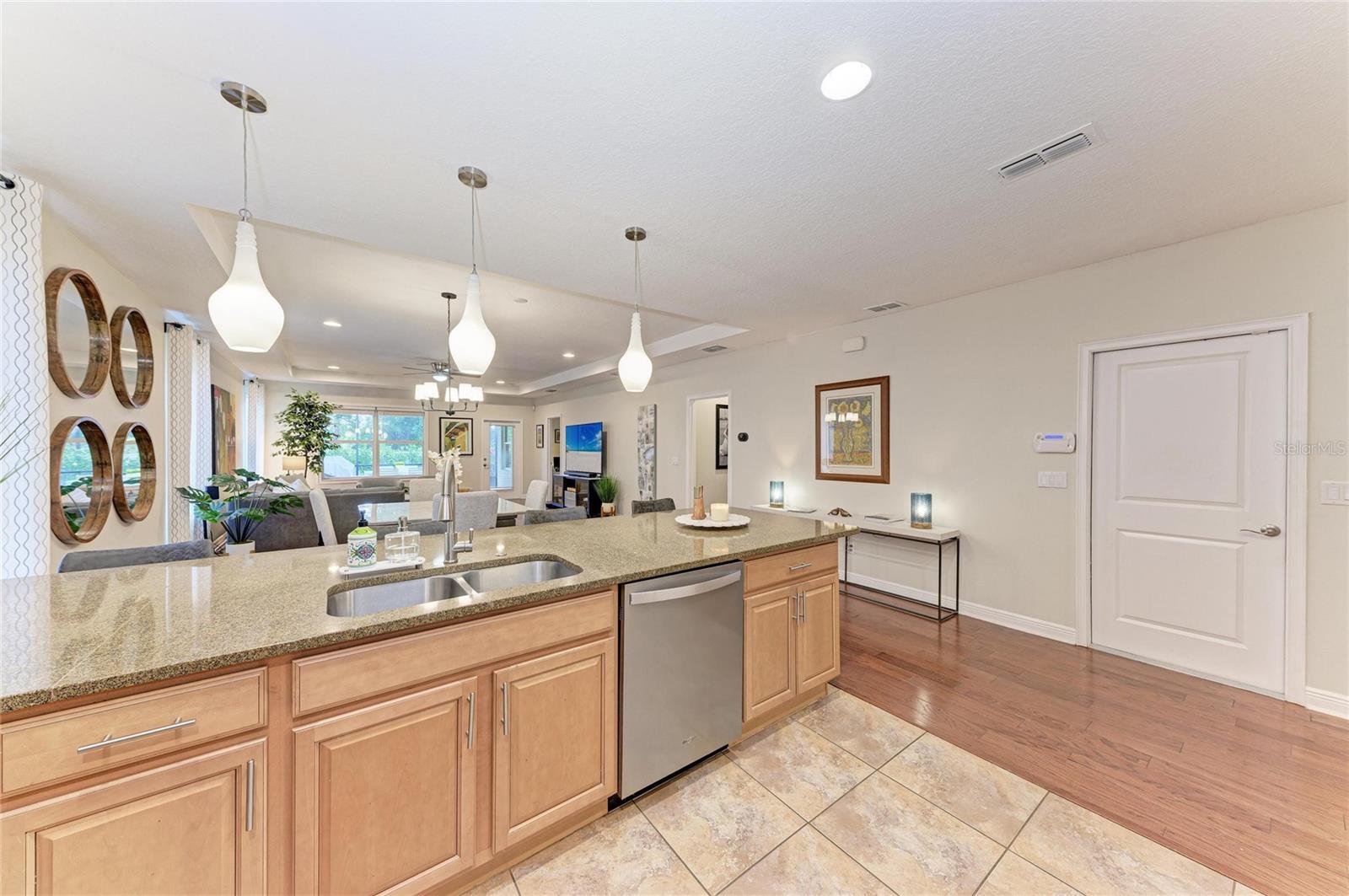 11960 FOREST PARK CIR, BRADENTON, FL — photo 14