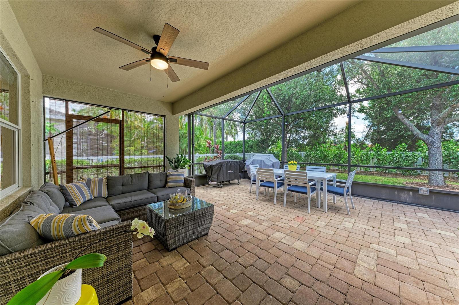 11960 FOREST PARK CIR, BRADENTON, FL — photo 36