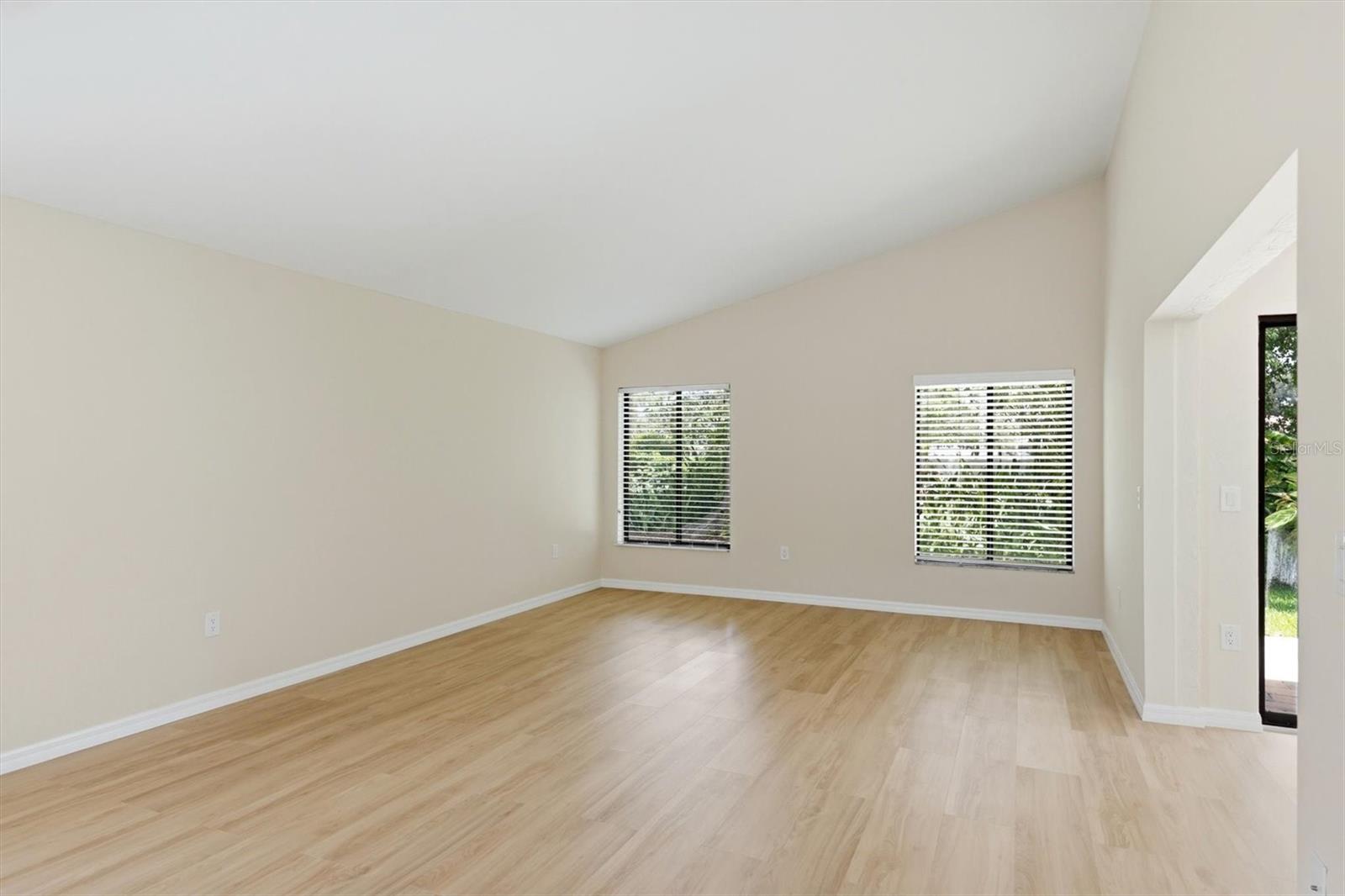 6403 PELICAN DR, BRADENTON, FL — photo 5