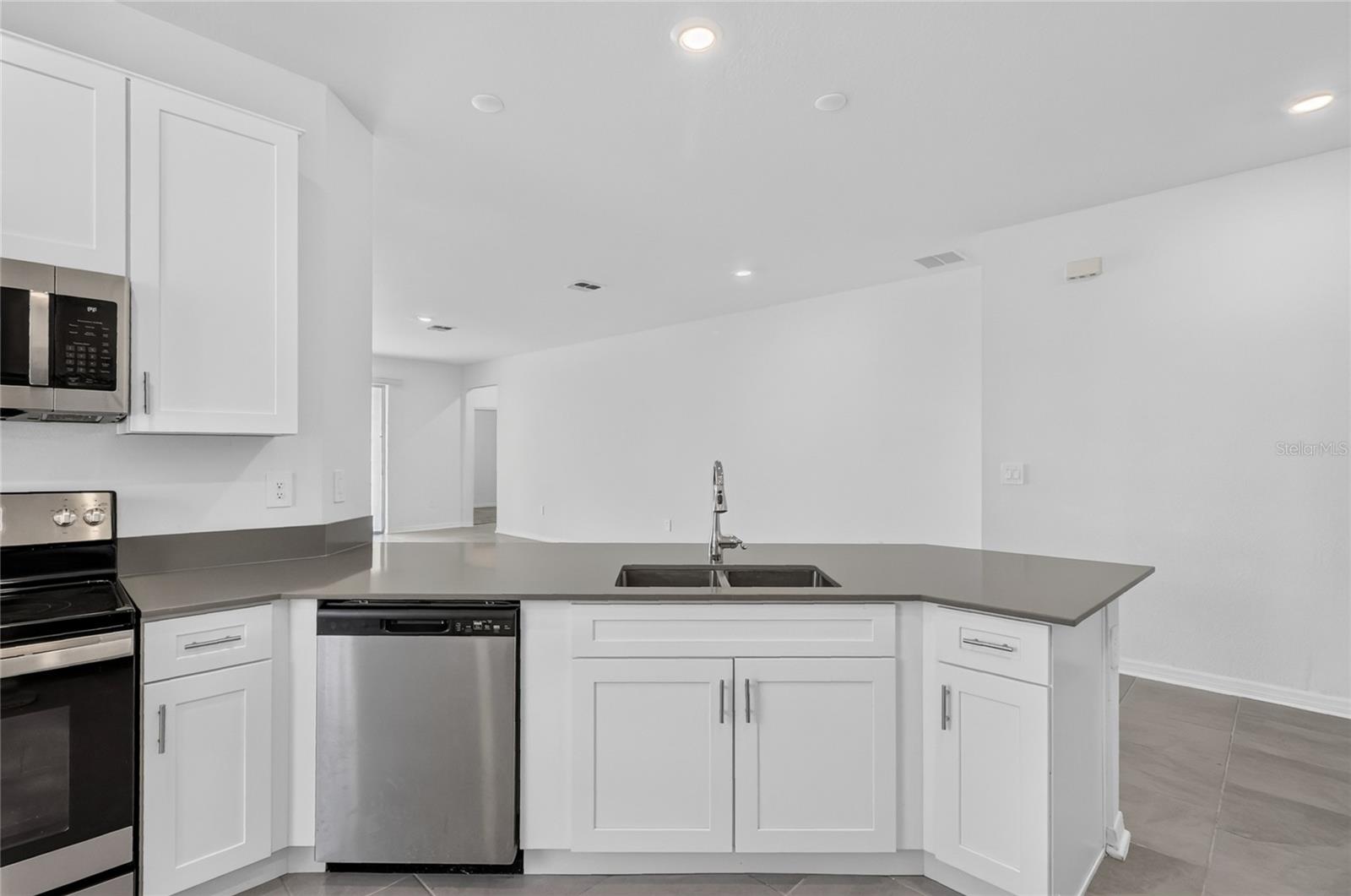 680 GROVE ST, WINTER HAVEN, FL — photo 10