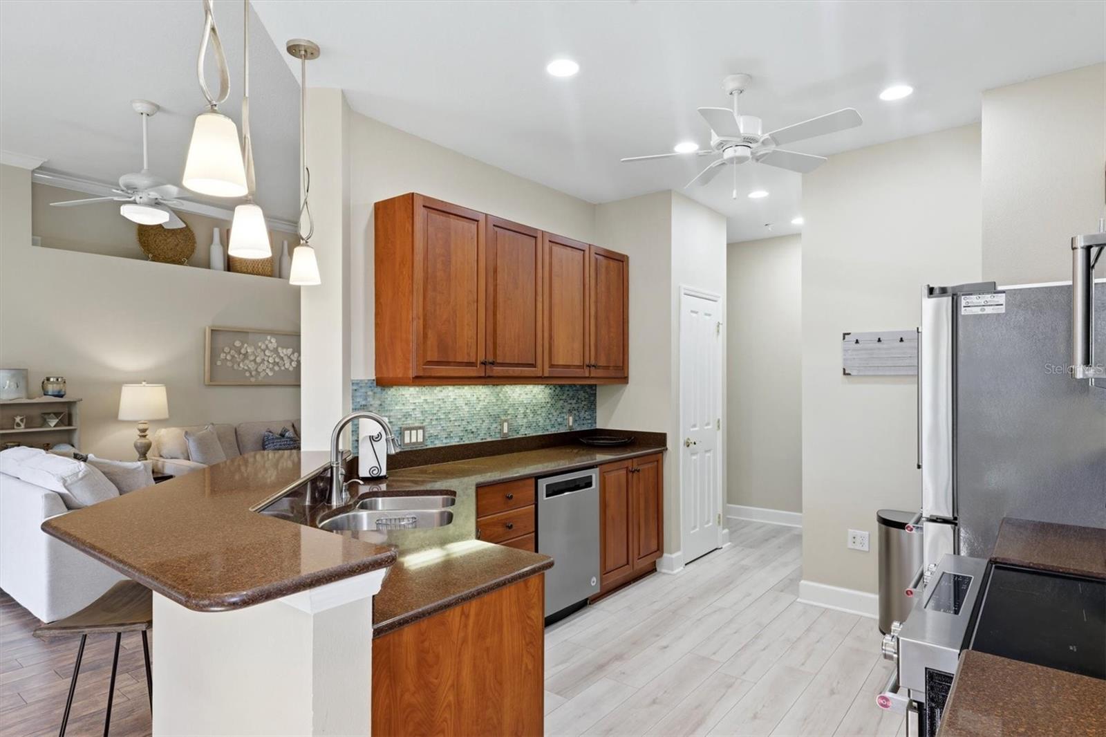 5290 DESCANSO CT #201B19, SARASOTA, FL — photo 16