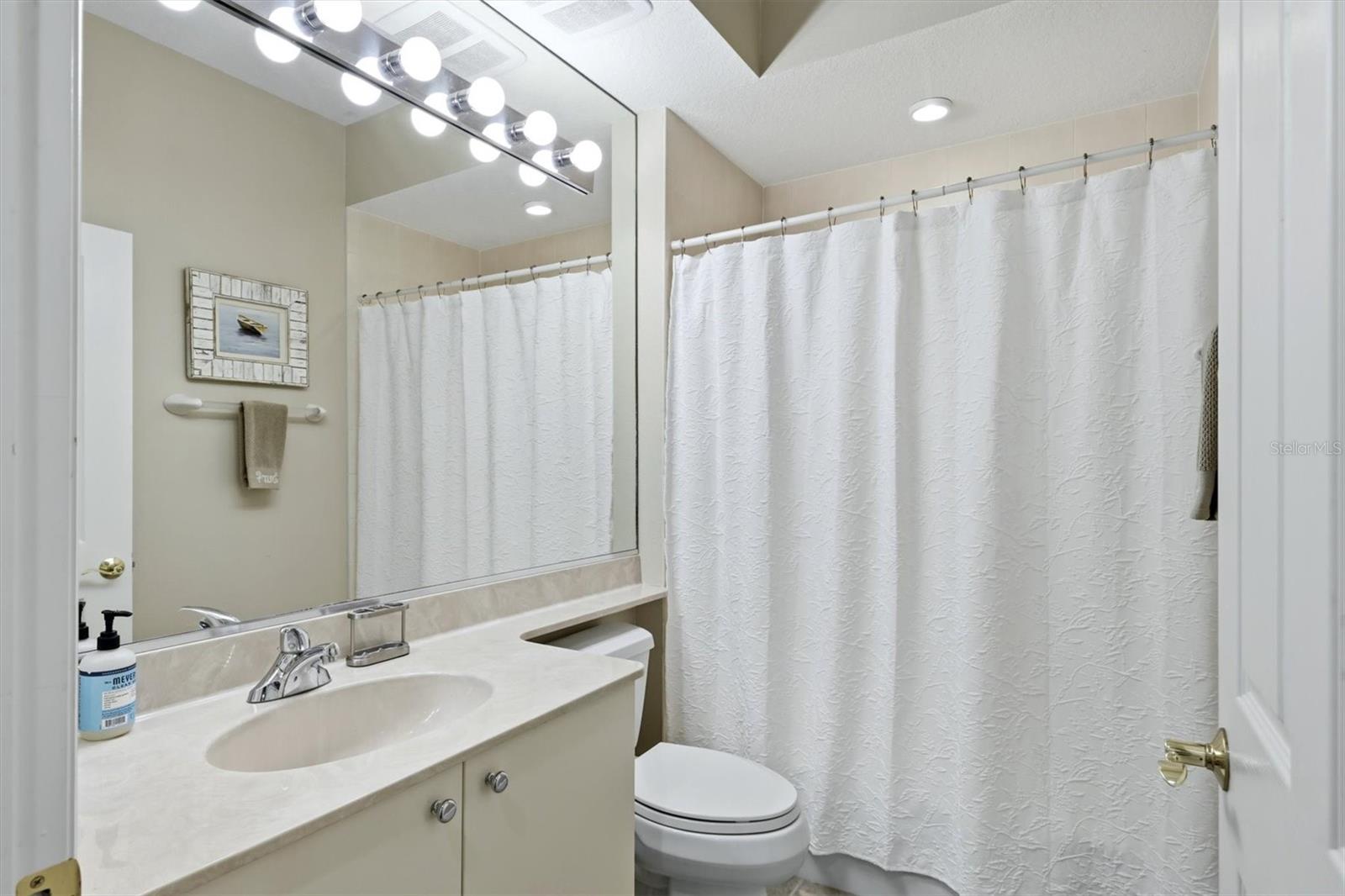 5290 DESCANSO CT #201B19, SARASOTA, FL — photo 27