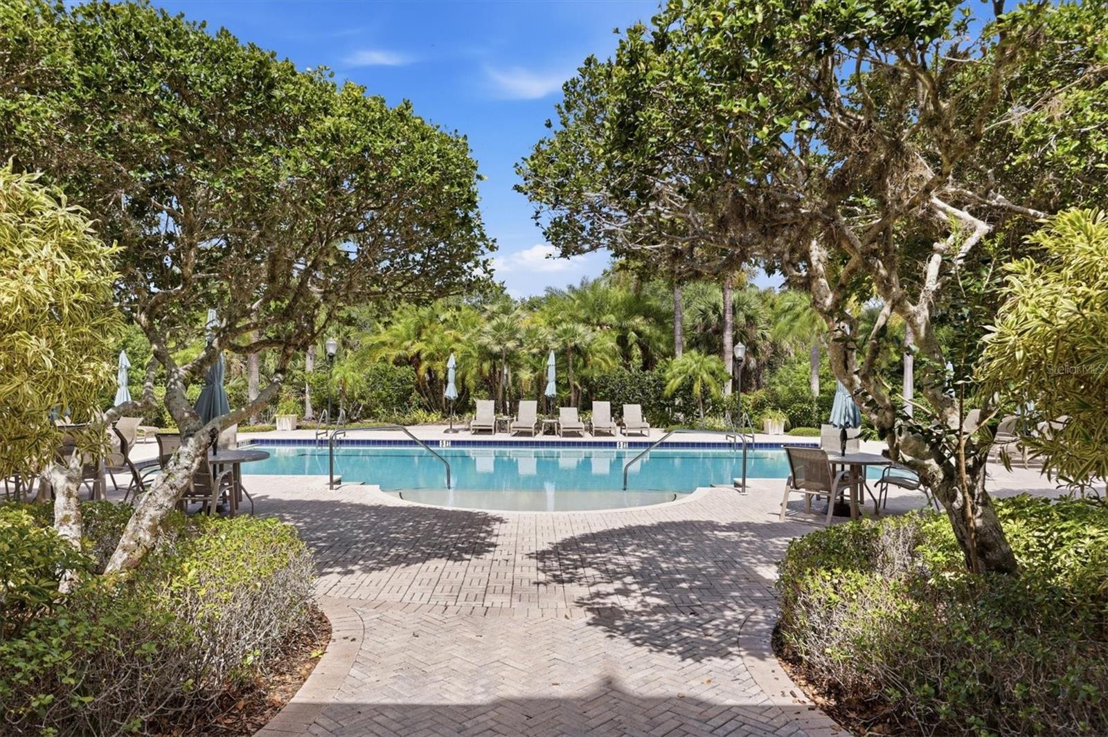 5290 DESCANSO CT #201B19, SARASOTA, FL — photo 37