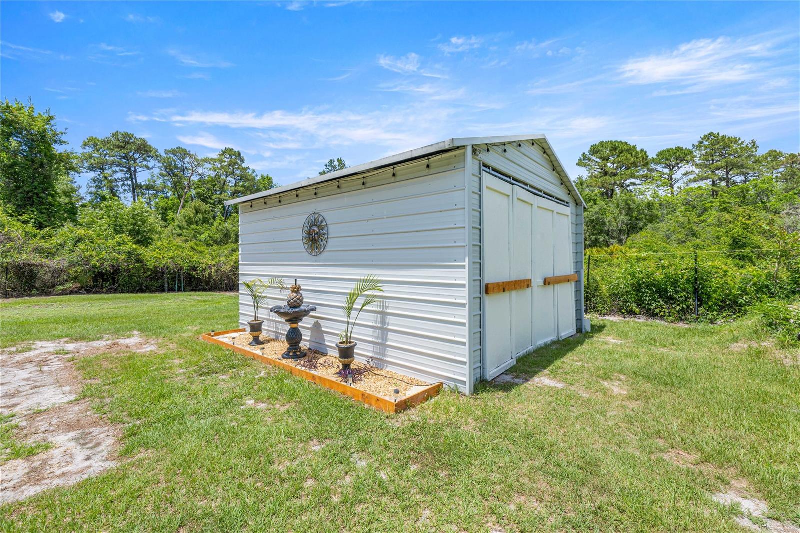 495 FISHER RD, OCKLAWAHA, FL — photo 37