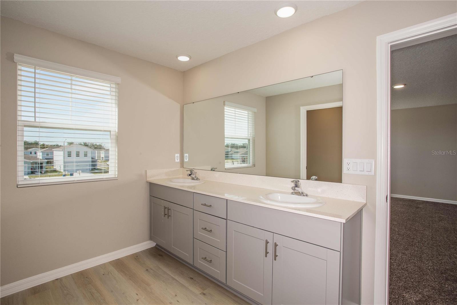 33601 NOBLE CREEK PL, DADE CITY, FL — photo 8