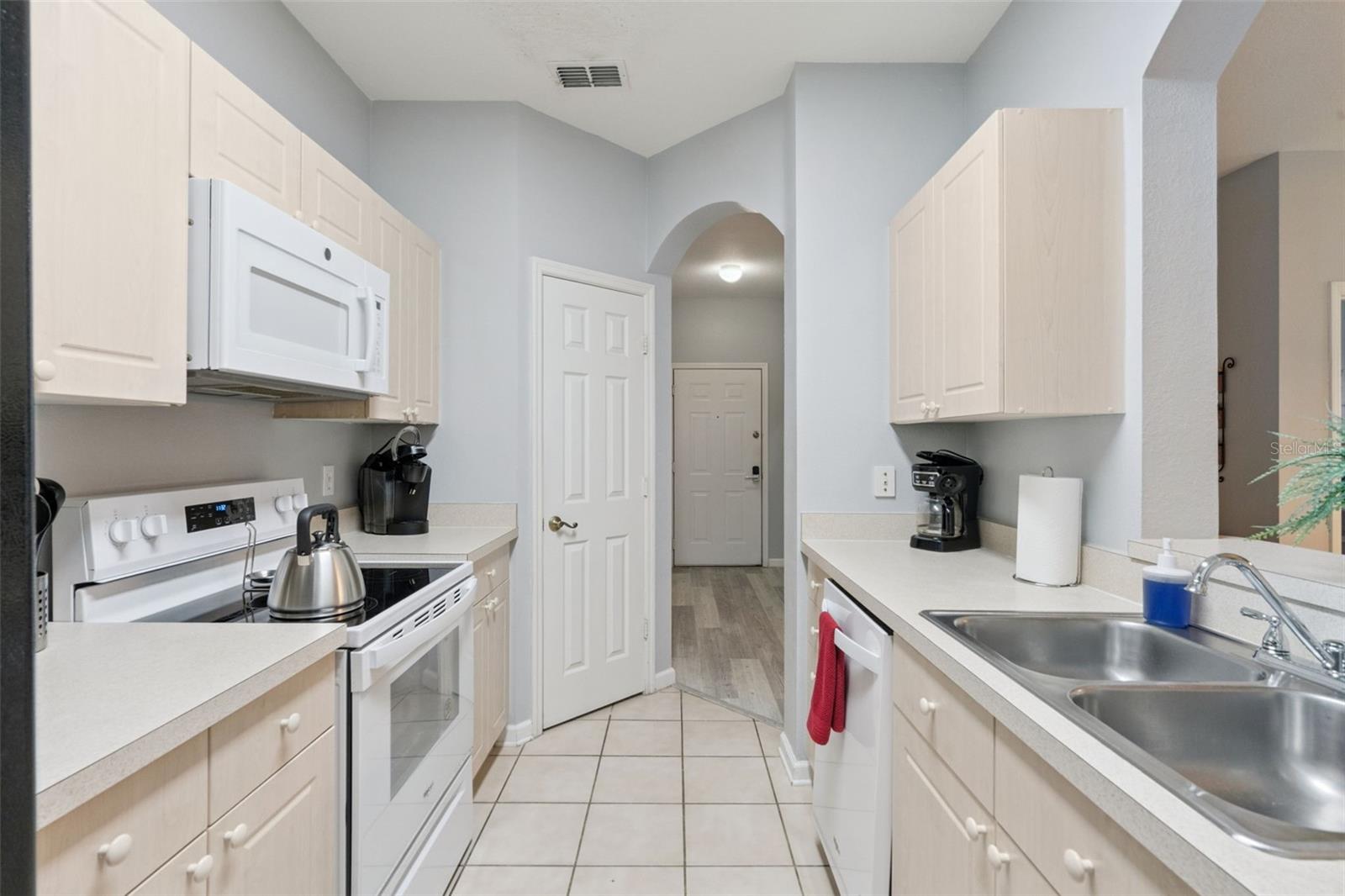 8107 COCONUT PALM WAY #205, KISSIMMEE, FL — photo 13