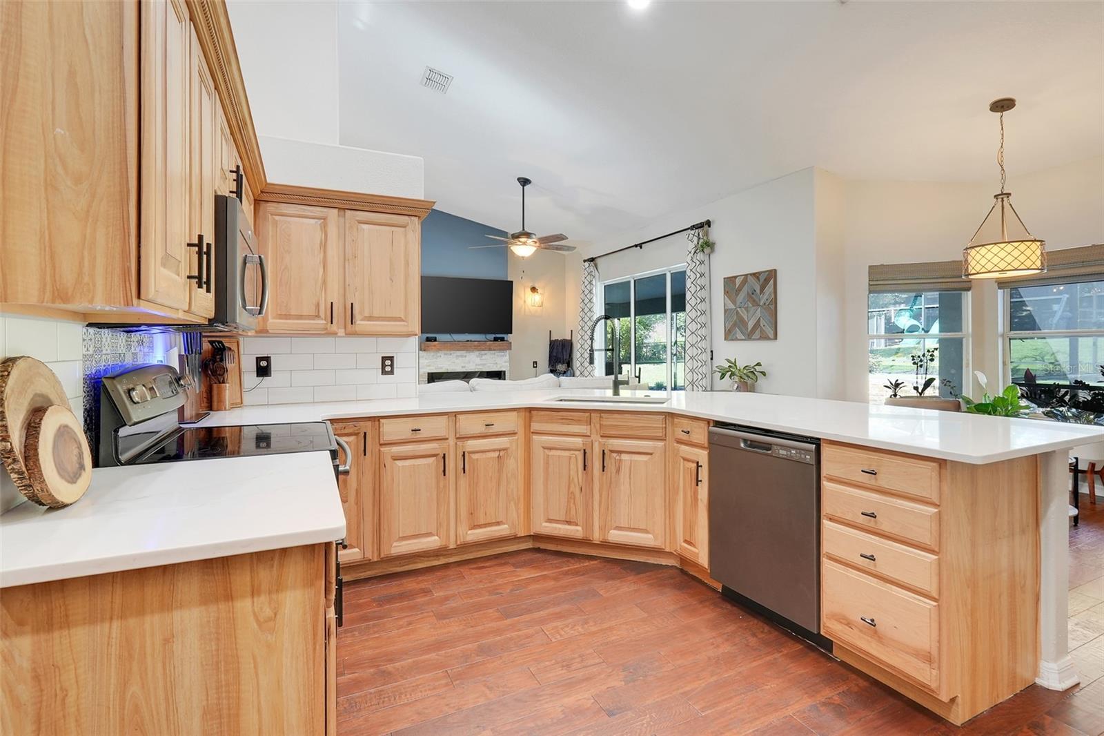 10583 LAKE HILL DR, CLERMONT, FL — photo 13