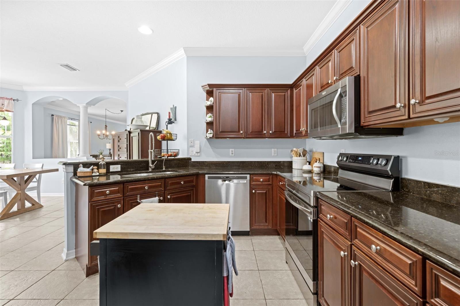 3348 CHAPEL CREEK CIR, WESLEY CHAPEL, FL — photo 21