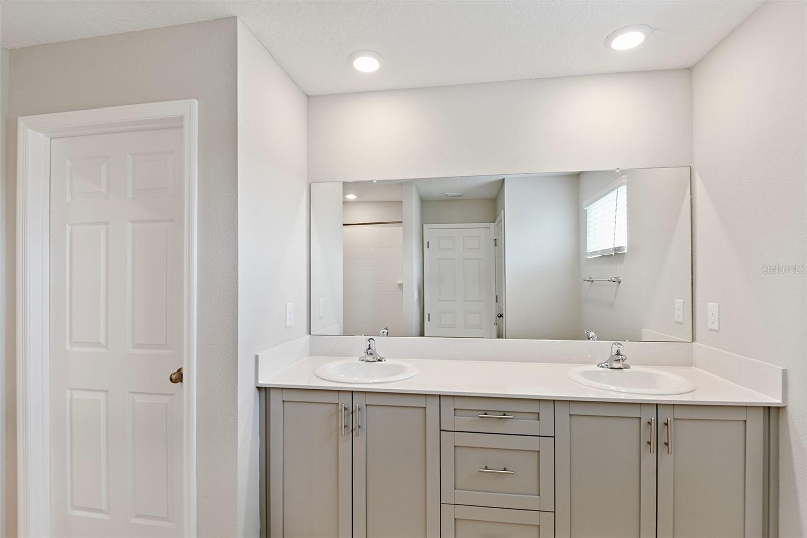 31670 BARONNE ST, WESLEY CHAPEL, FL — photo 9