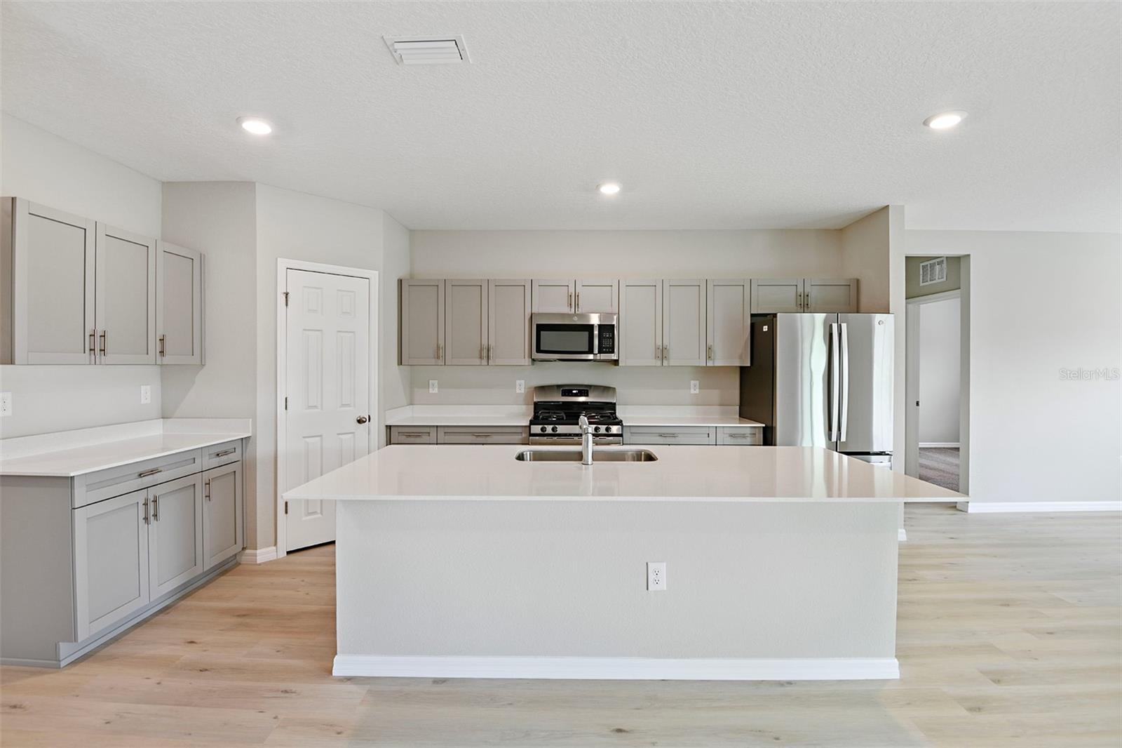 31670 BARONNE ST, WESLEY CHAPEL, FL — photo 10