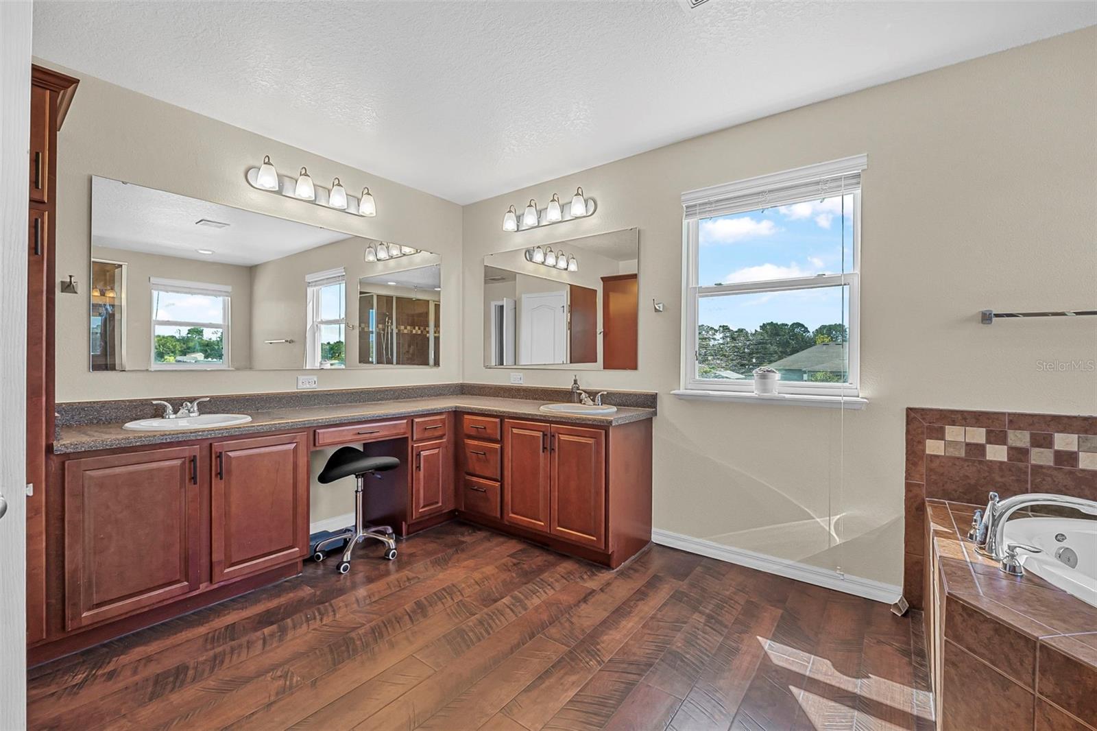 120 LOS ARBOR DR, DELAND, FL — photo 42