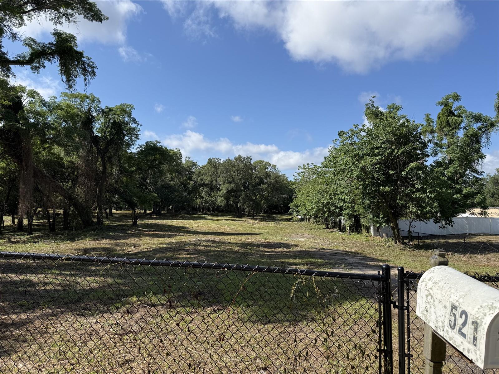 521 E CLAY AVE, BRANDON, FL — photo 7