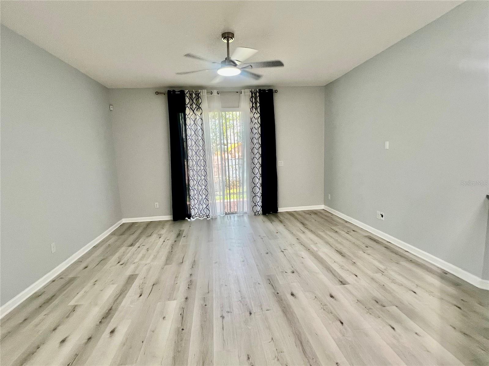 3215 STRATTON CIR, KISSIMMEE, FL — photo 8