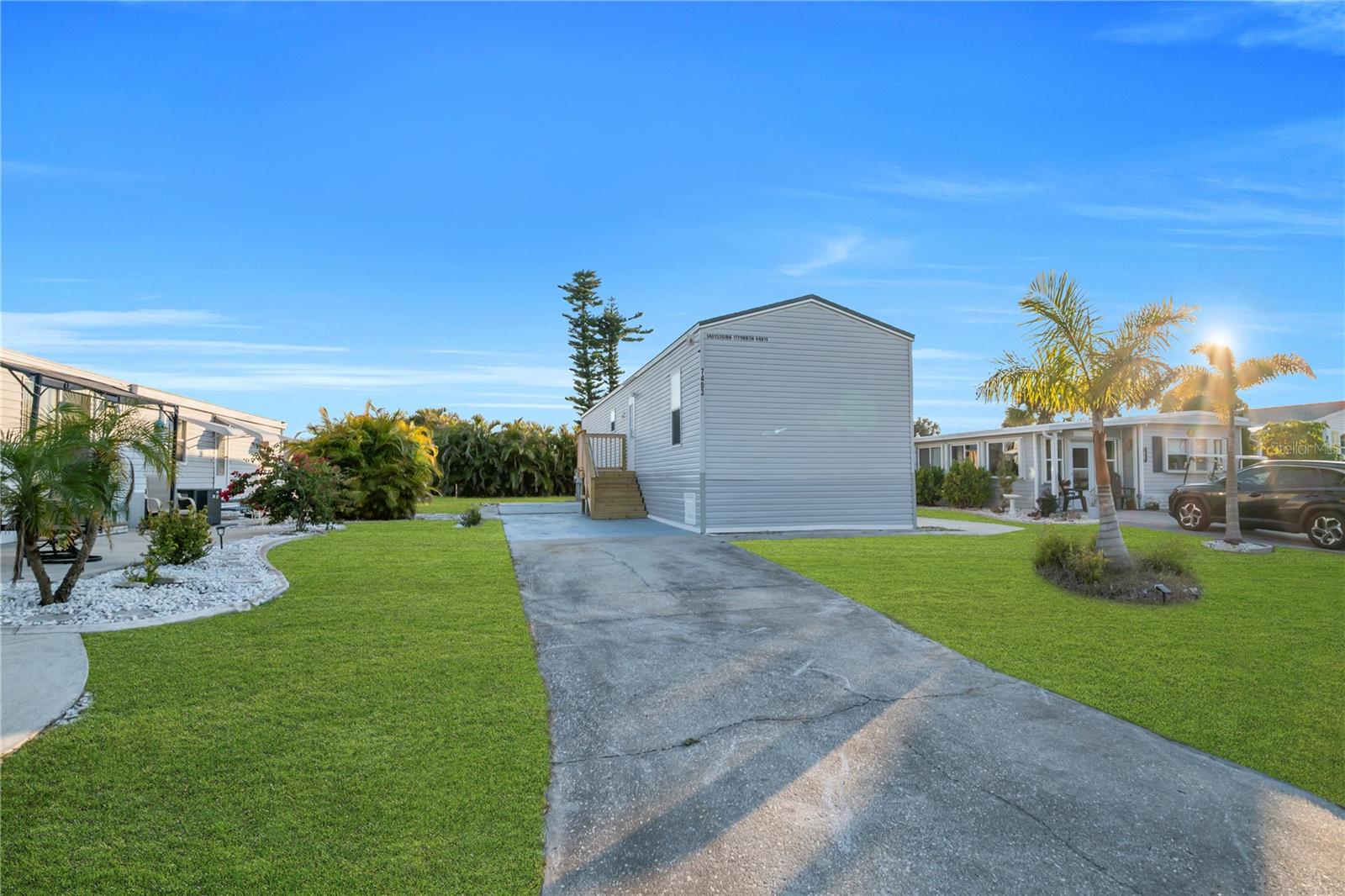 7483 DANVERS CIR, PORT CHARLOTTE, FL — photo 29