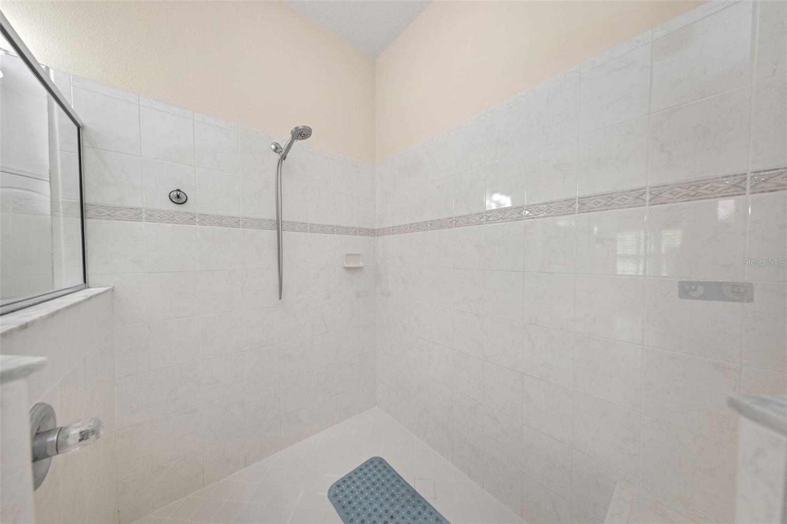 19238 WEYMOUTH DR, LAND O LAKES, FL — photo 12