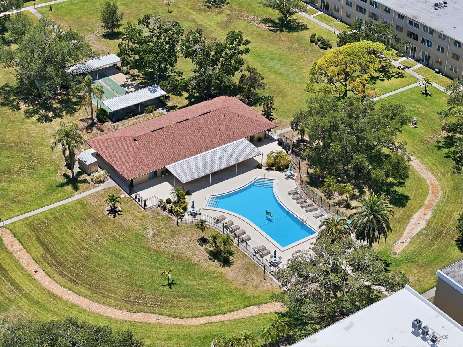 4915 BAY ST NE #323, ST PETERSBURG, FL — photo 45