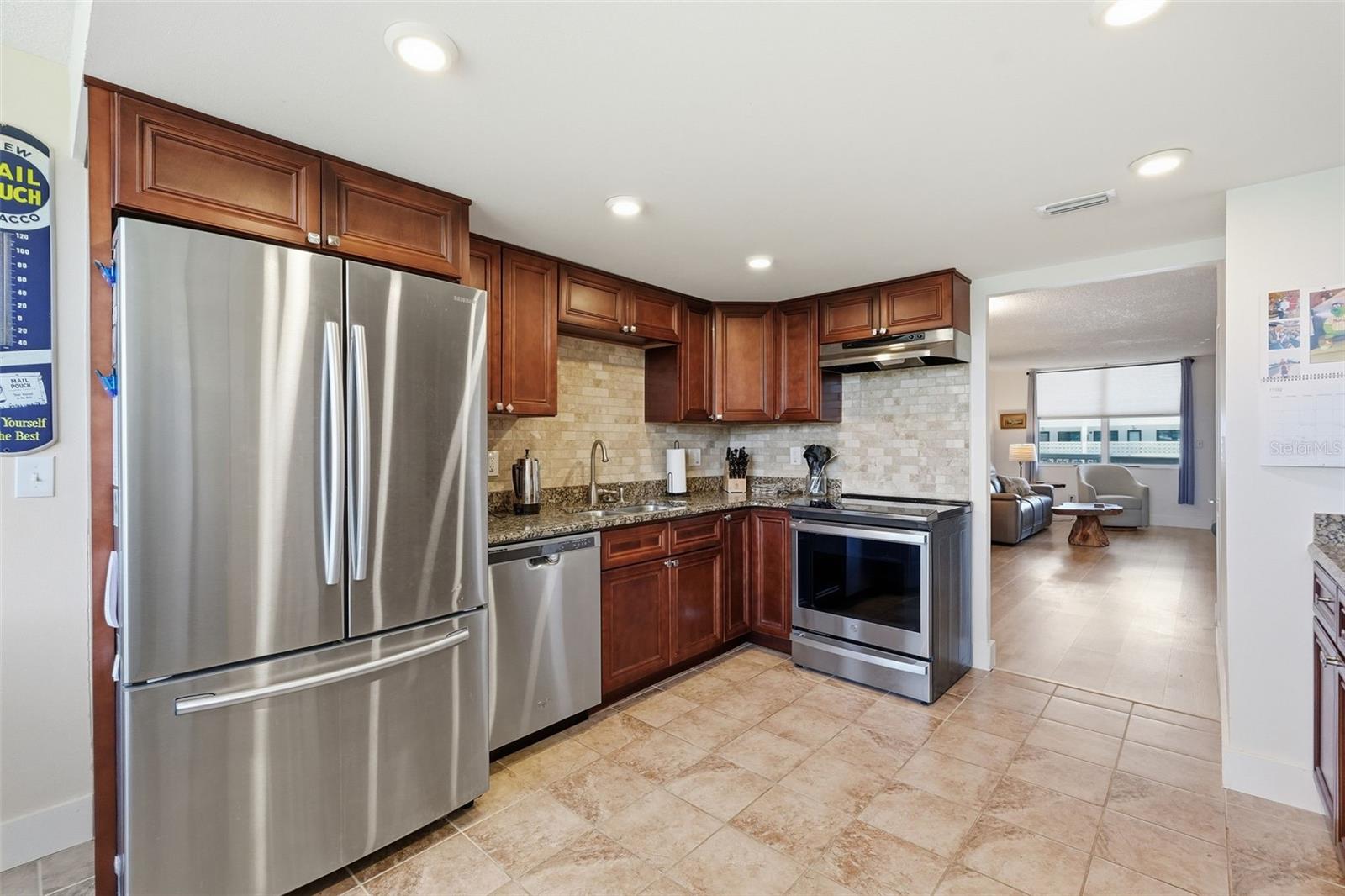 4915 BAY ST NE #323, ST PETERSBURG, FL — photo 24