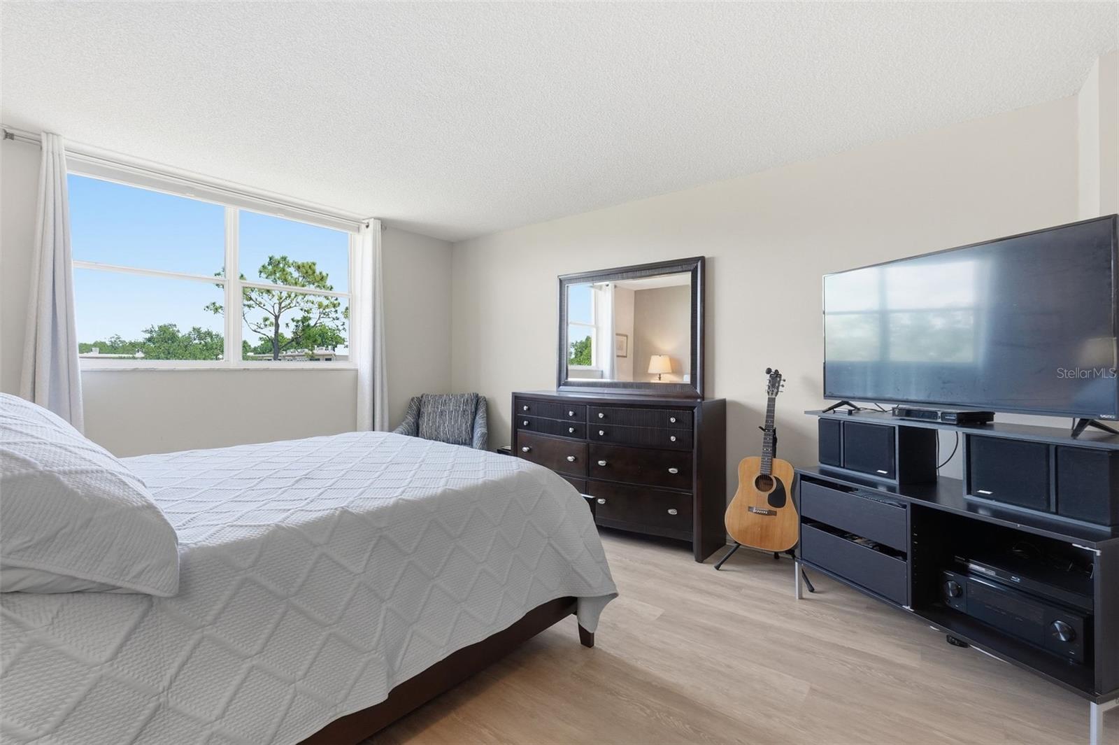 4915 BAY ST NE #323, ST PETERSBURG, FL — photo 32