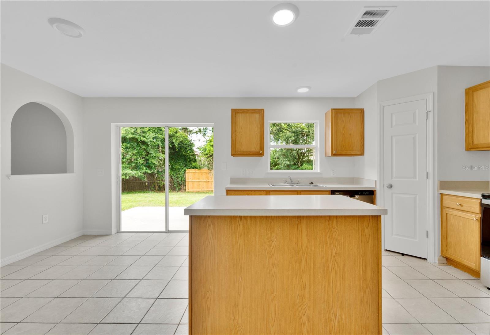 30131 RATTANA CT, WESLEY CHAPEL, FL — photo 8