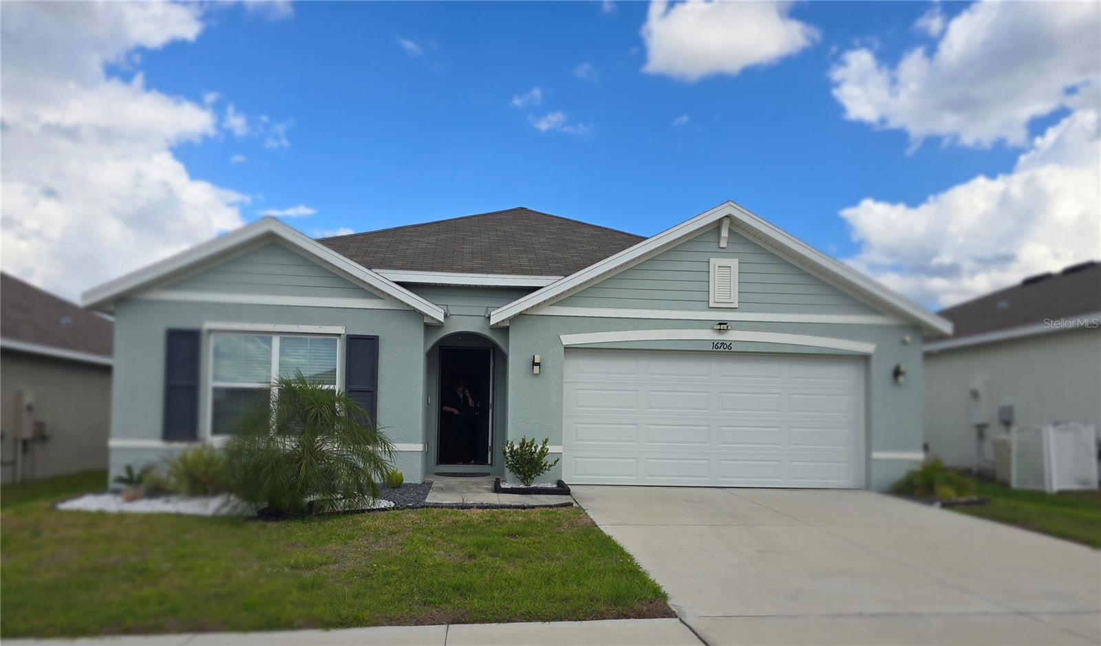 16706 SUNBURST LAKE ST, WIMAUMA, FL