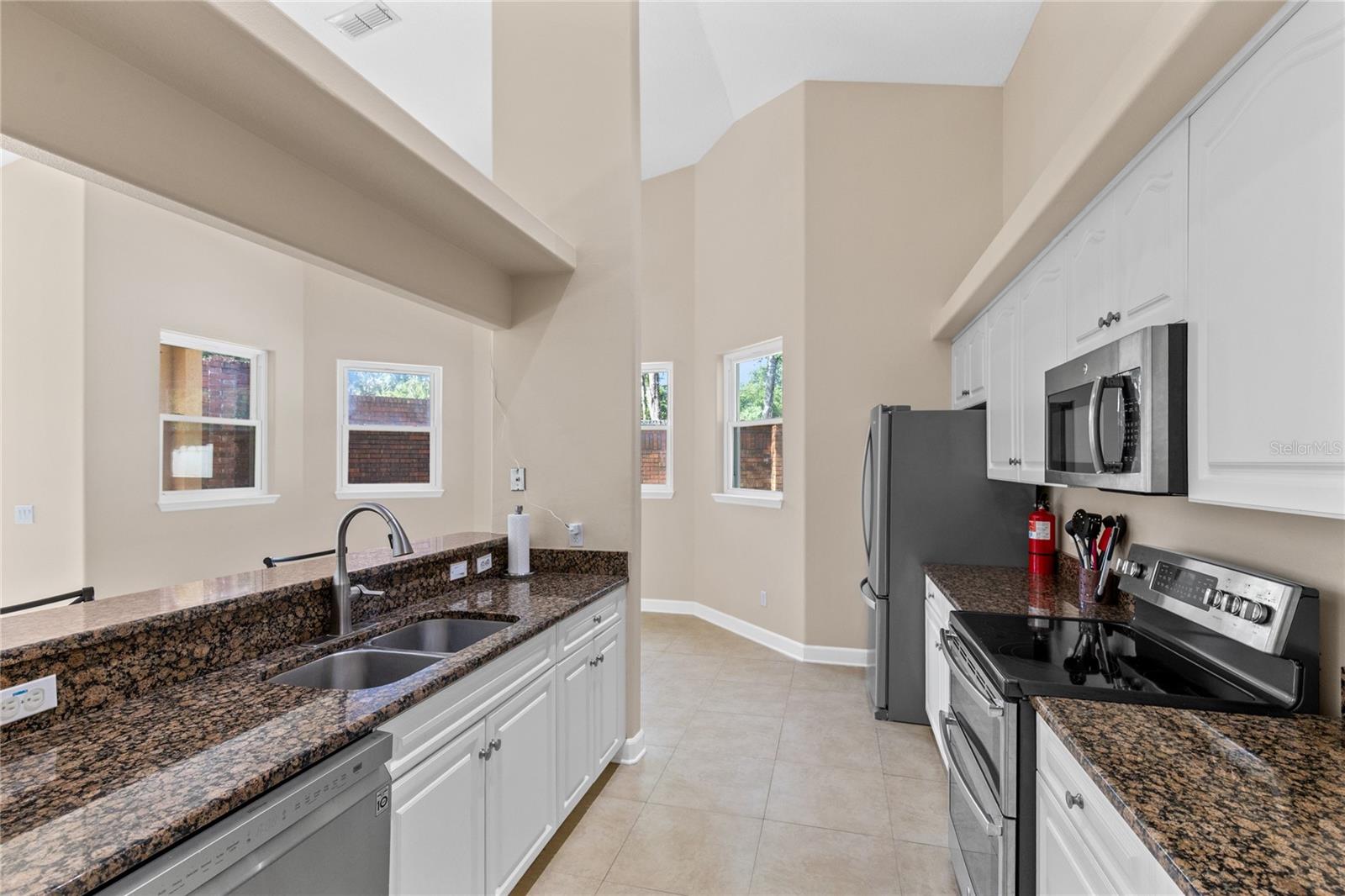 683 OAK HOLLOW WAY, ALTAMONTE SPRINGS, FL — photo 12