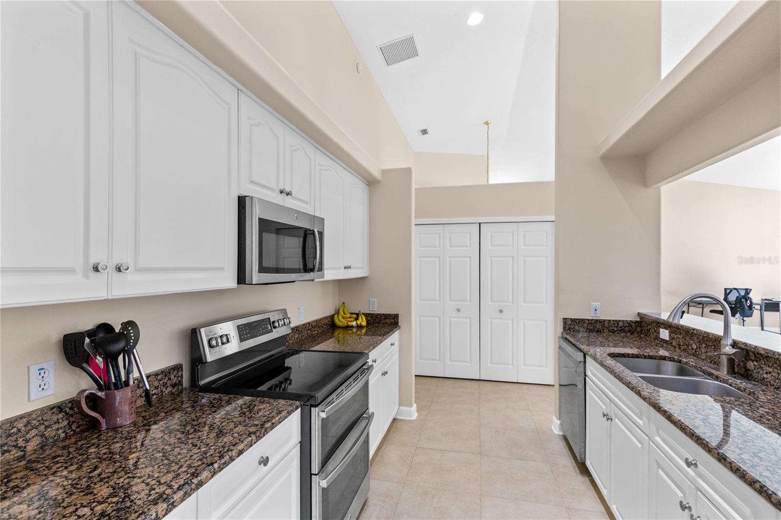683 OAK HOLLOW WAY, ALTAMONTE SPRINGS, FL — photo 13