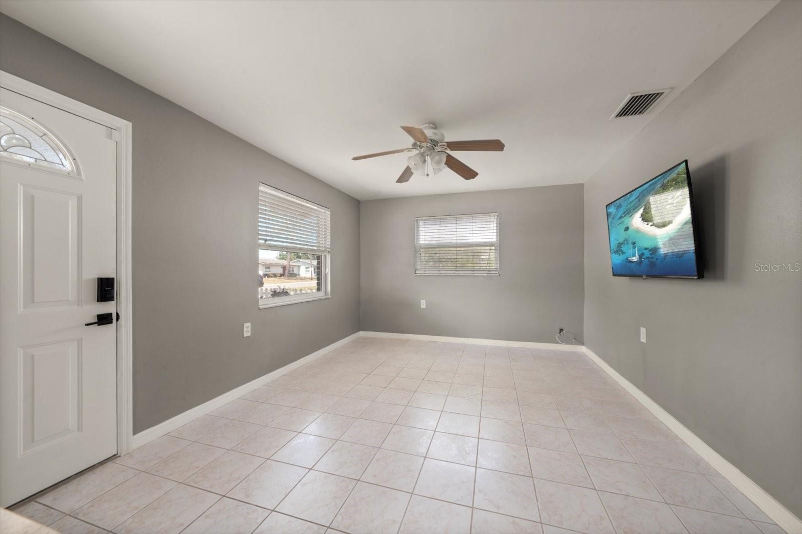 766 90TH AVE N, ST PETERSBURG, FL — photo 4