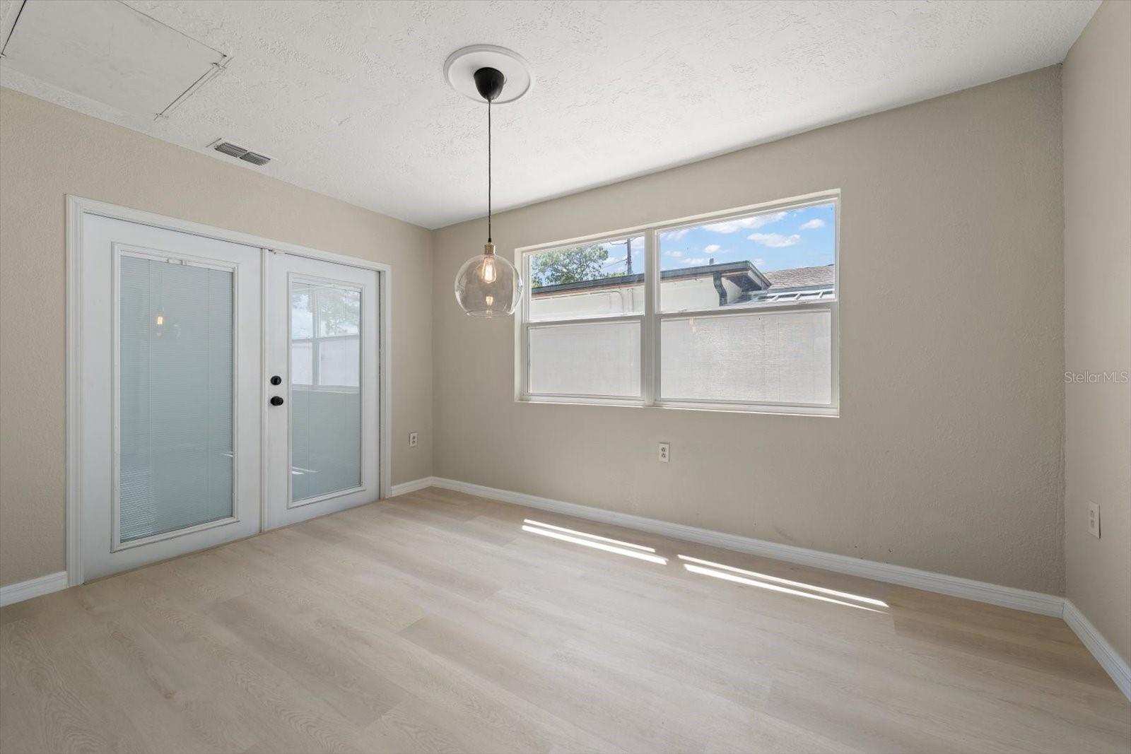 766 90TH AVE N, ST PETERSBURG, FL — photo 6