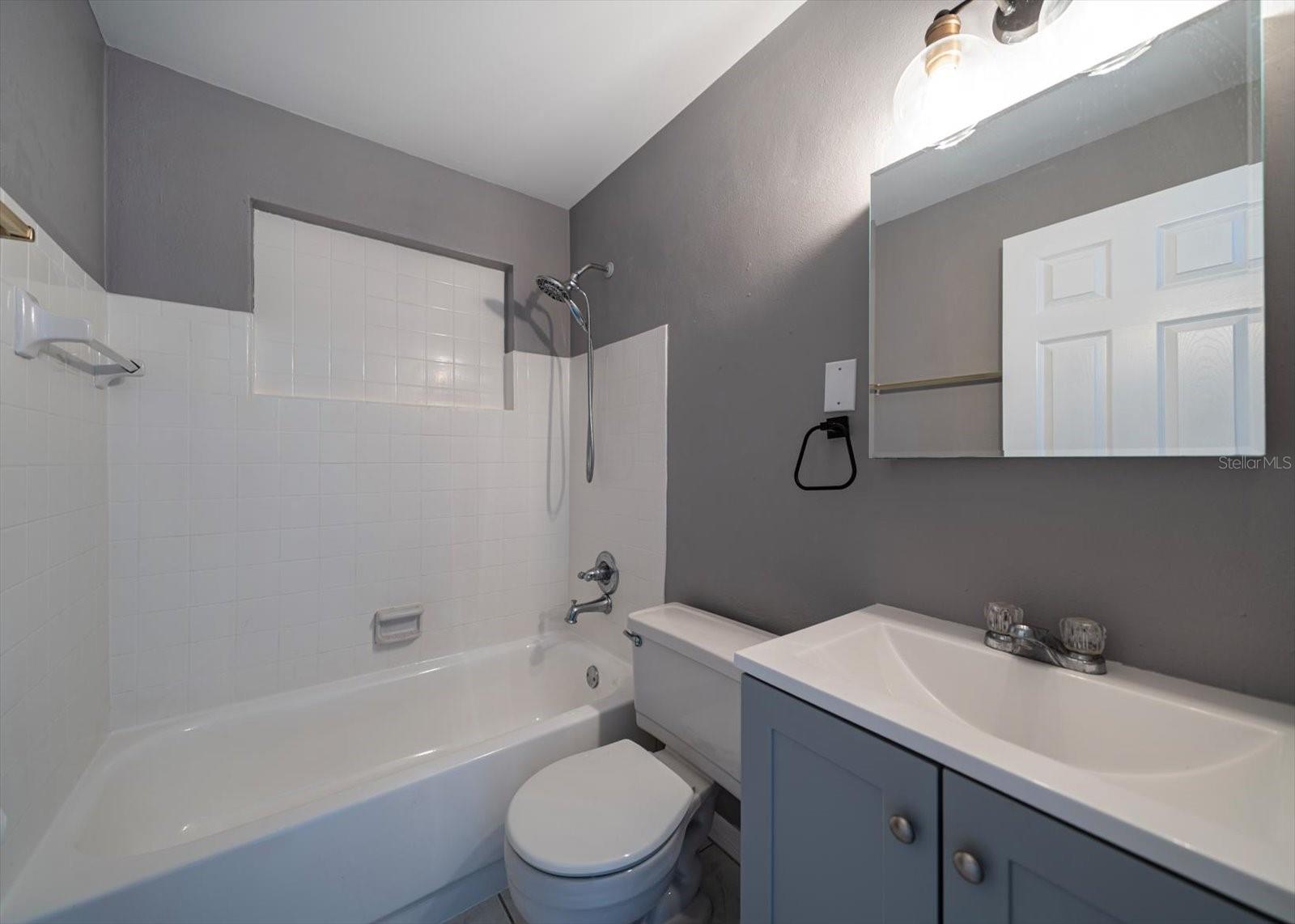 766 90TH AVE N, ST PETERSBURG, FL — photo 17