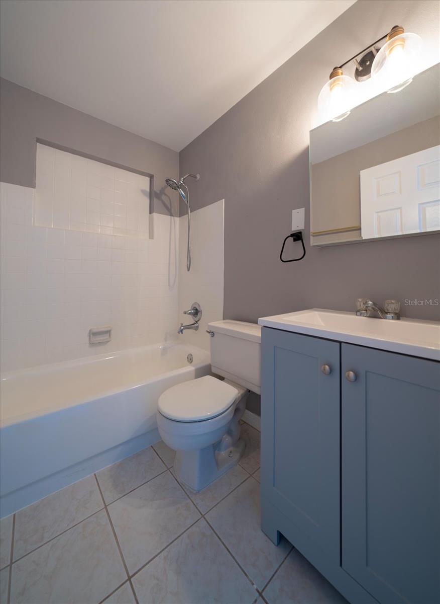 766 90TH AVE N, ST PETERSBURG, FL — photo 18