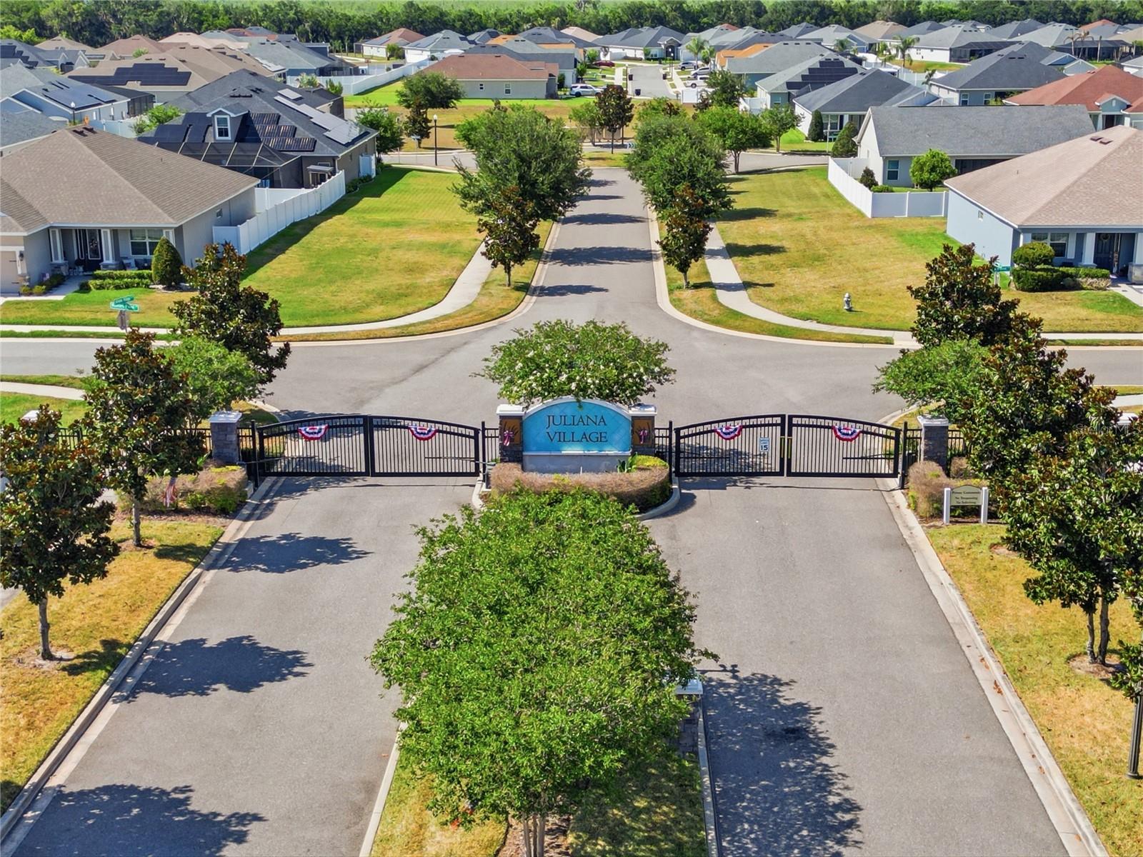 319 TRAVELERS CREEK DR, AUBURNDALE, FL — photo 3