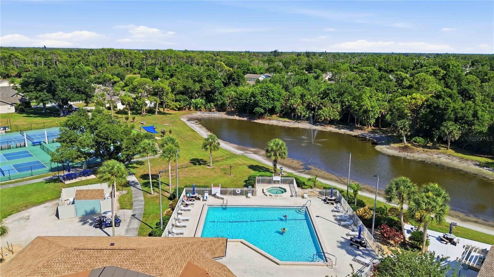 409 TOMOKA DR, ENGLEWOOD, FL — photo 4