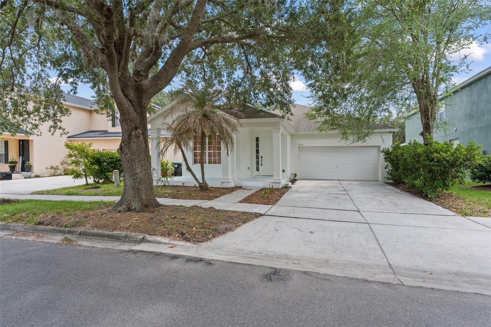 8838 ABBOTSBURY DR, WINDERMERE, FL