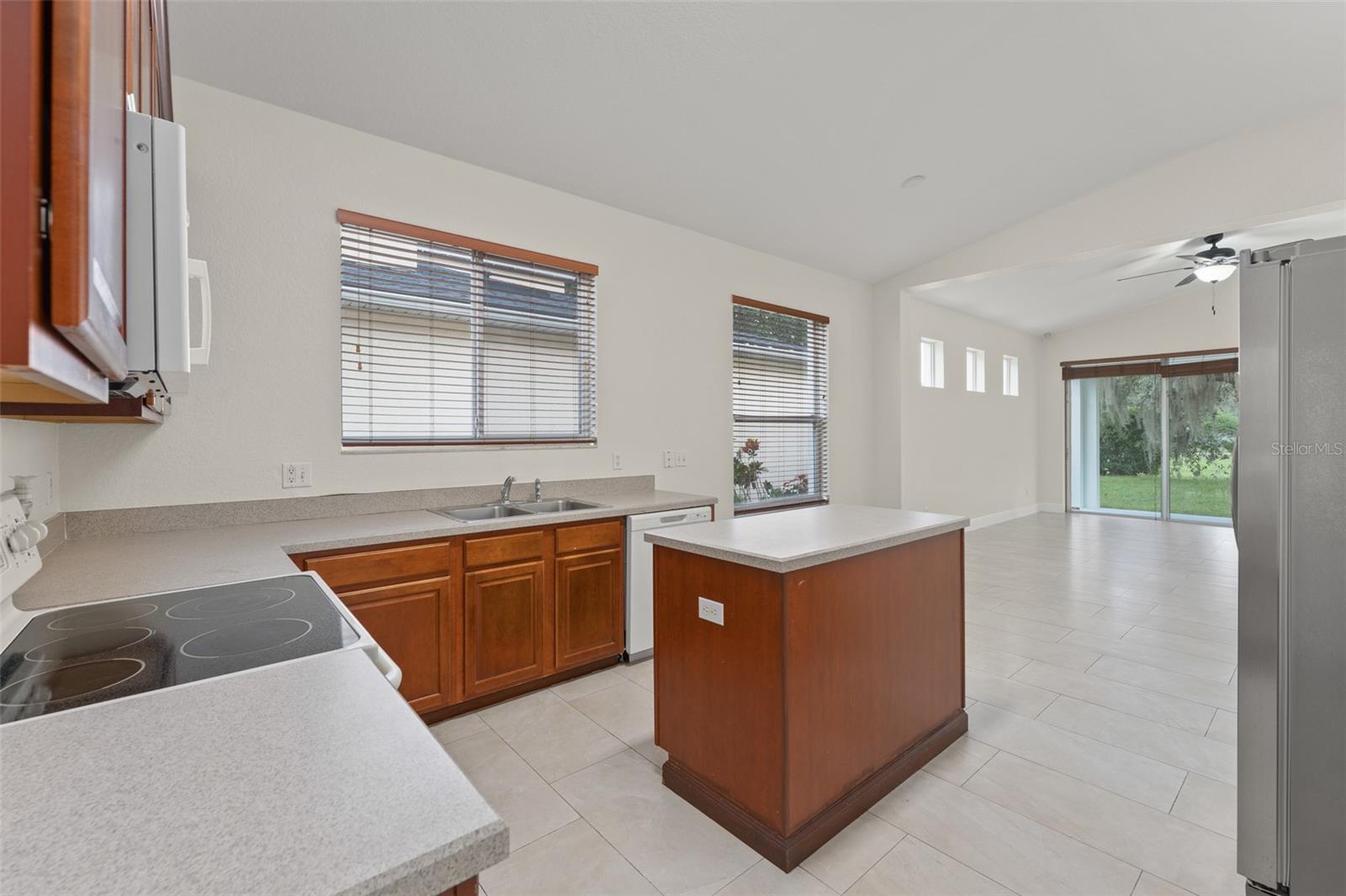 8838 ABBOTSBURY DR, WINDERMERE, FL — photo 7