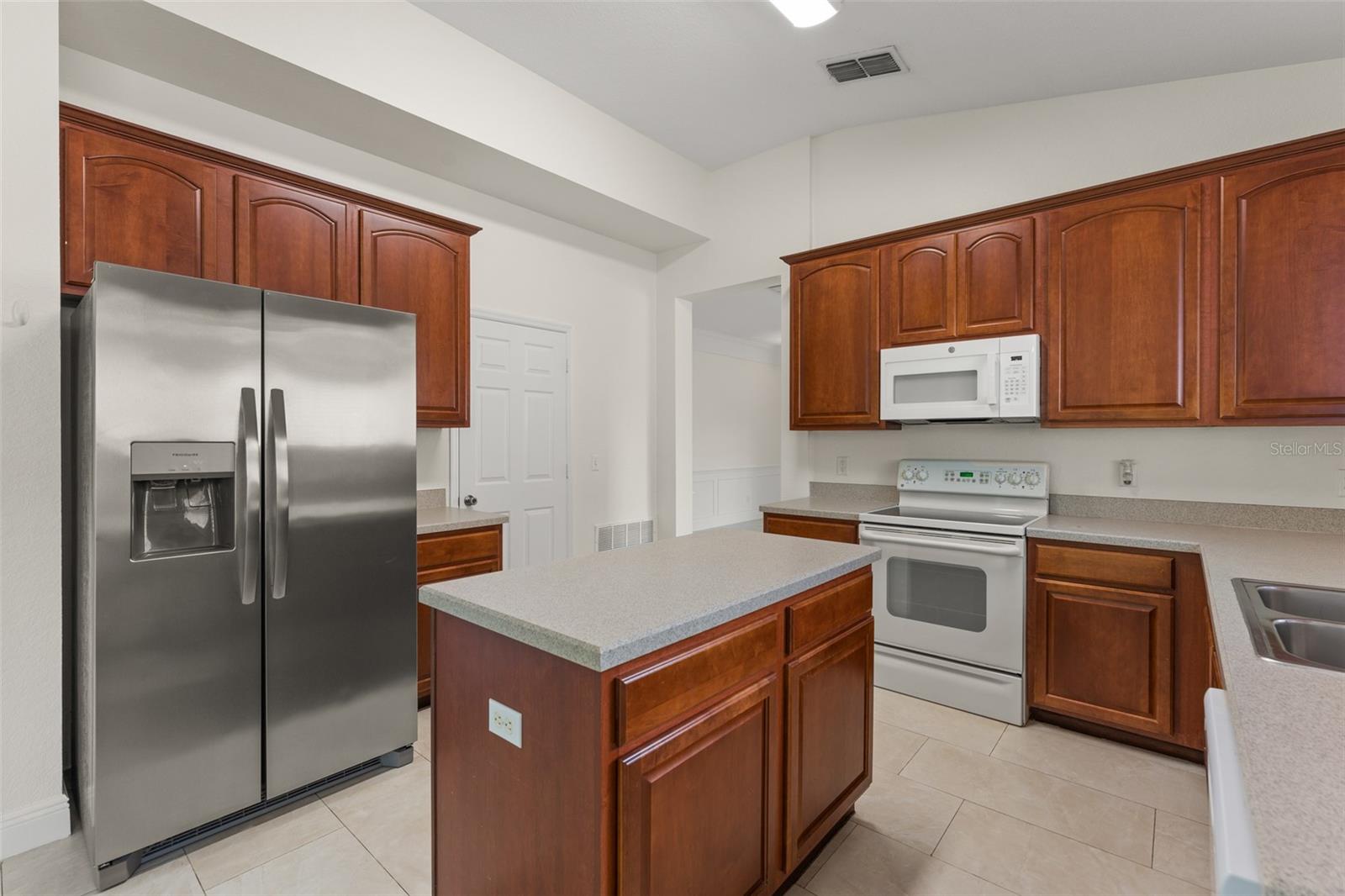 8838 ABBOTSBURY DR, WINDERMERE, FL — photo 9