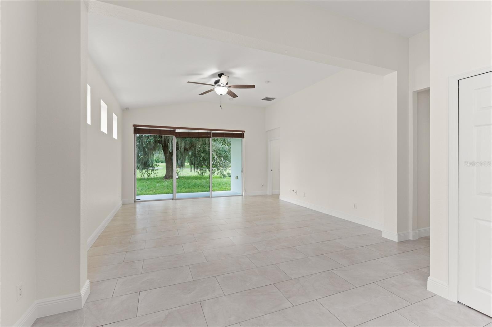 8838 ABBOTSBURY DR, WINDERMERE, FL — photo 10