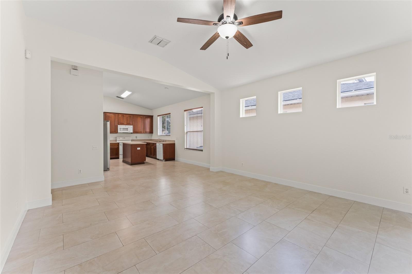 8838 ABBOTSBURY DR, WINDERMERE, FL — photo 12