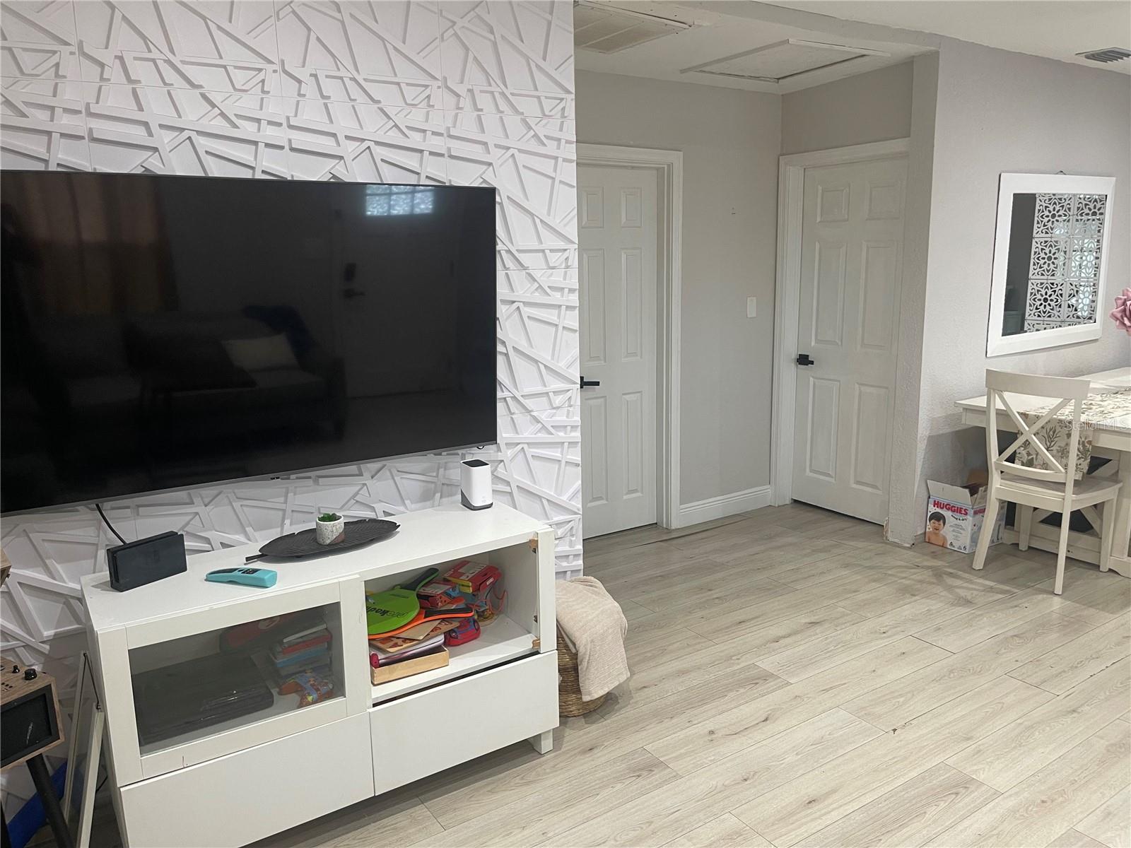4005 N MYRTLE AVE, TAMPA, FL — photo 3
