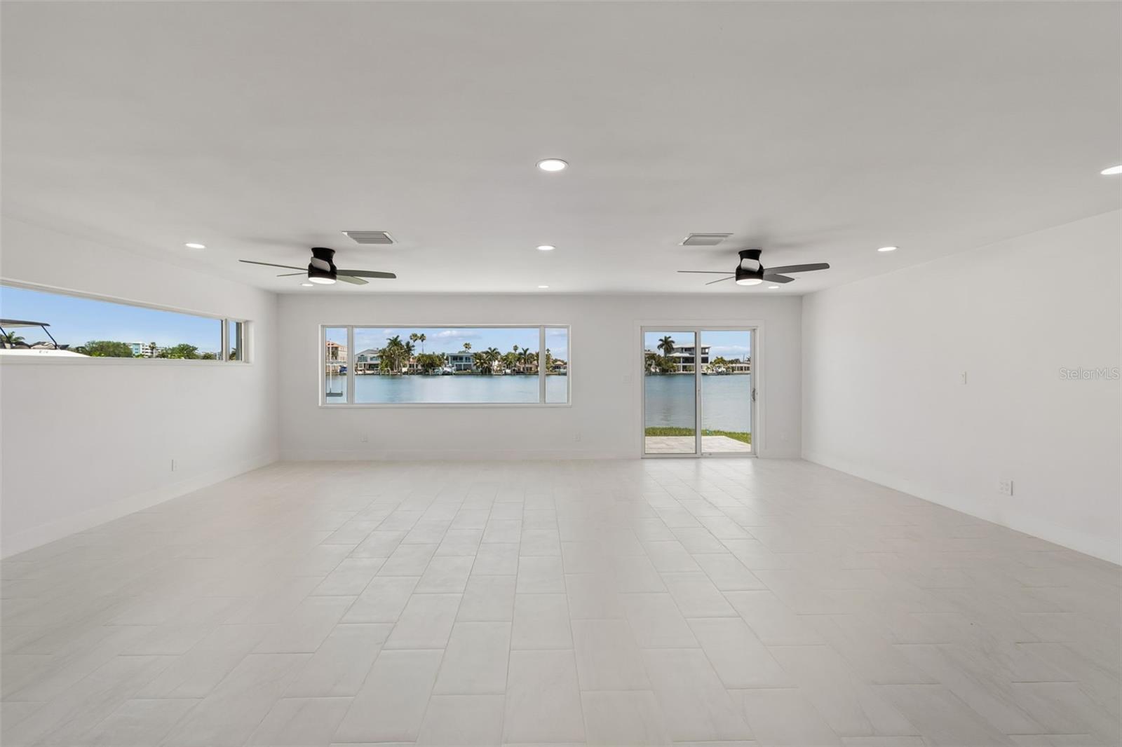 10238 TARPON DR, TREASURE ISLAND, FL — photo 17